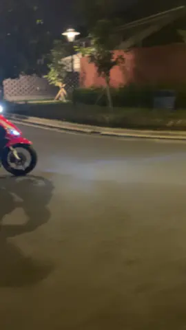 si cantik dan si ganteng🥵 #miosporty #mioproper #cewemio #5tlgank🚀 #miomerah