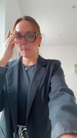 On travaille trop ici donc on claque un brouillon #fyp #outfit @ZARA @Kiabi 