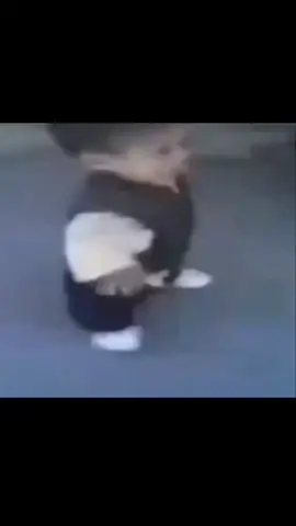 ويلي ويلي 😹😹👆🏻 #فيديوهات_ضحك #ميمز #ويلي_ويلي #الطفل_الصغير #مشاهير_العراق