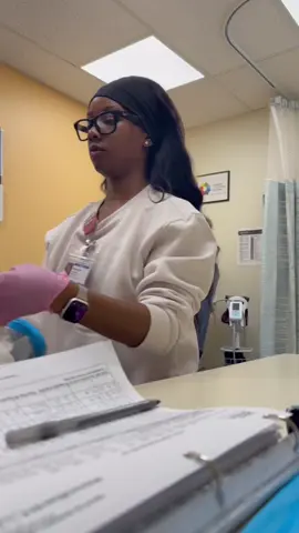 Happy Medical Assistant Appreciation Week to all the hard working MA’s! If you’re a MA, drop your state, specialty and how long you’ve been a MA for in the comments!!! #medicalassistant #medicalassistantweek #dayinthelifeofamedicalassistant 