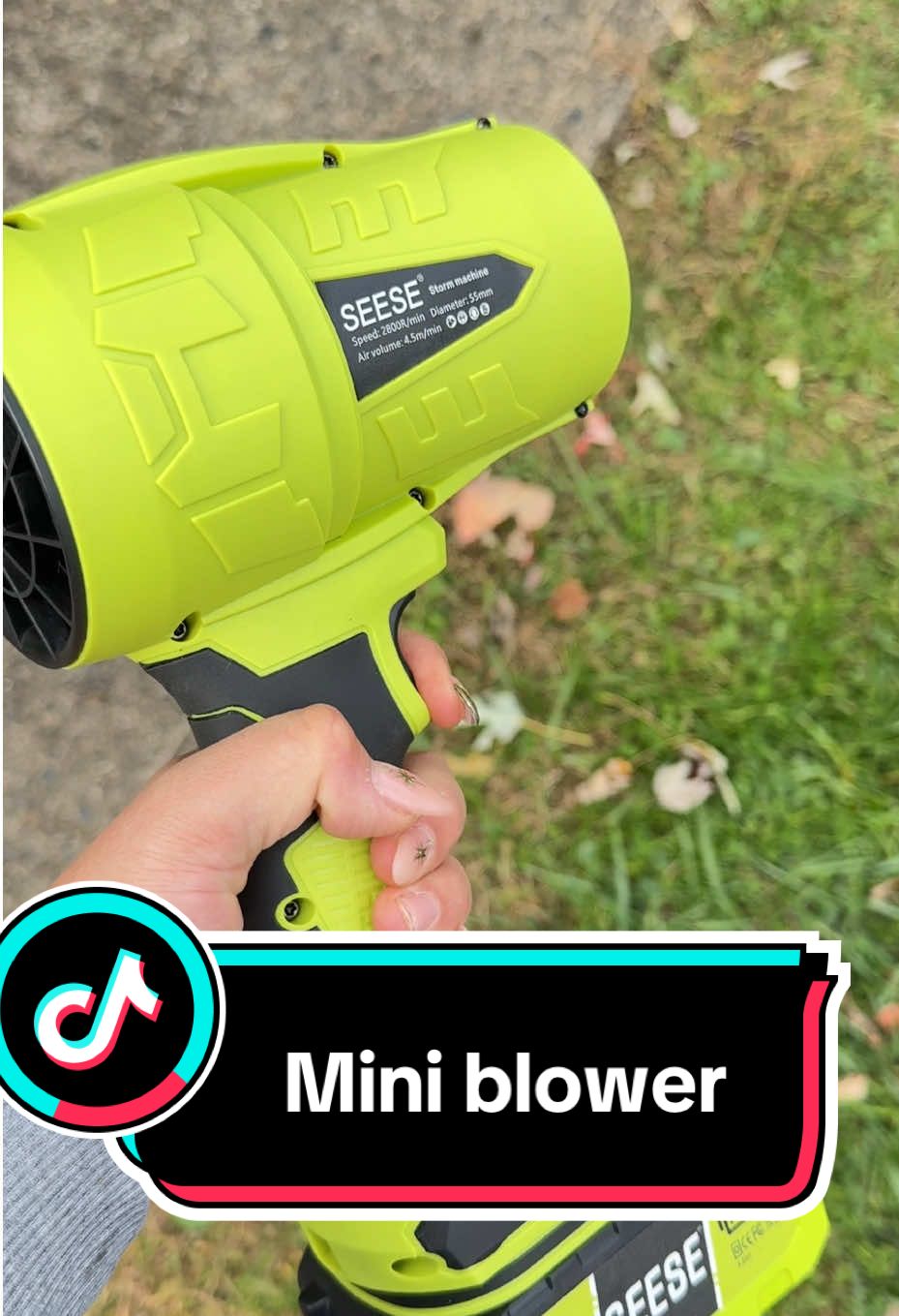 💨 El mini blower que no sabías que necesitabas 😍 Pequeño, potente y perfecto para limpiar teclados, rincones, coche y hasta juguetes. Olvídate del polvo y los cables — este gadget recargable se volvió mi favorito 🔋✨