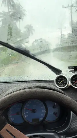 ใครตาดีก็รอดไป😅 #น้ํายาขัดกระจกรถยนต์ #น้ํายาขจัดคราบน้ําบนกระจก #รถยนต์ #รถเก๋ง #รถกระบะ #libitu #บอยพัชระ 