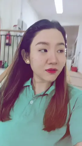 ချော်လဲတော့မှာဖဲကွာ😅