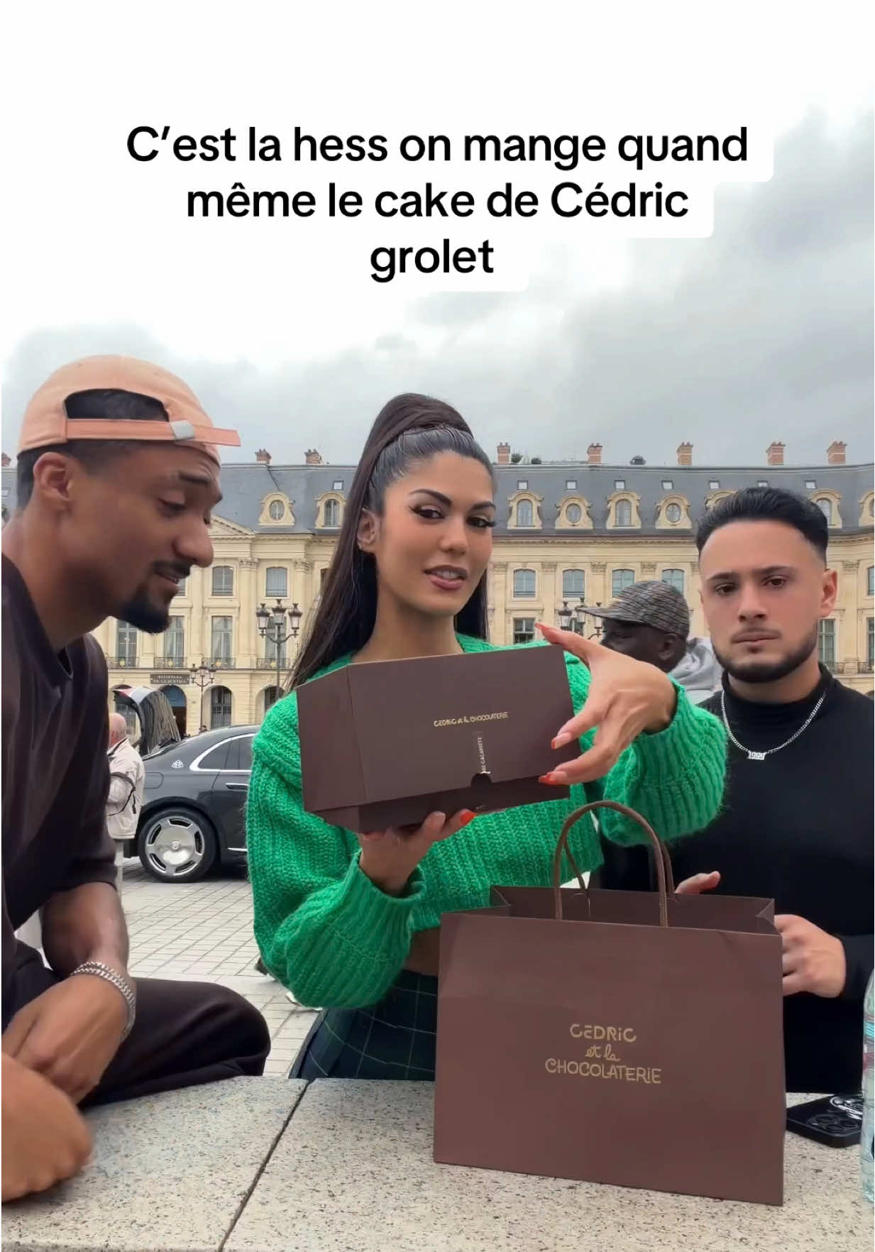 On mange les chocolats de Cédric grolet 