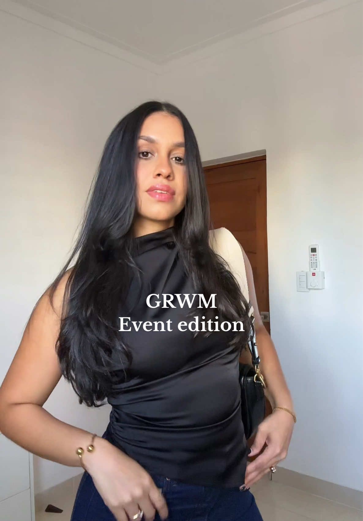 Sencillita para ir a un evento✨ pls, revivan estos reguetones de antes 🤌🏻 #grwm #grwmmakeup #eventedition @yandel 