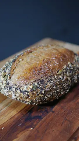 Golden on the outside. Irresistible all around.  Golden Grain Sourdough is shaped, scored, and baked to elevate your everyday bread moment crafted with care and served with character. 👉 Now available, only at Le Louvre. 📍Le Louvre Patisserie – Kemang, South Jakarta #LeLouvrePatisserie #GoldenGrainSourdough #ArtisanBread #SouthJakartaEats #JakartaBakery   