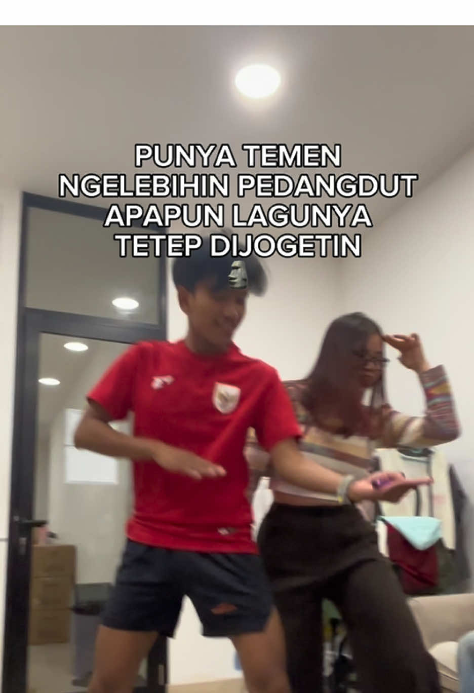 Ko ada ya orang kepikiran jogetin iklan😭 #fyp #viral #ngakakkocak #kamisrojali #mallmegadeals 