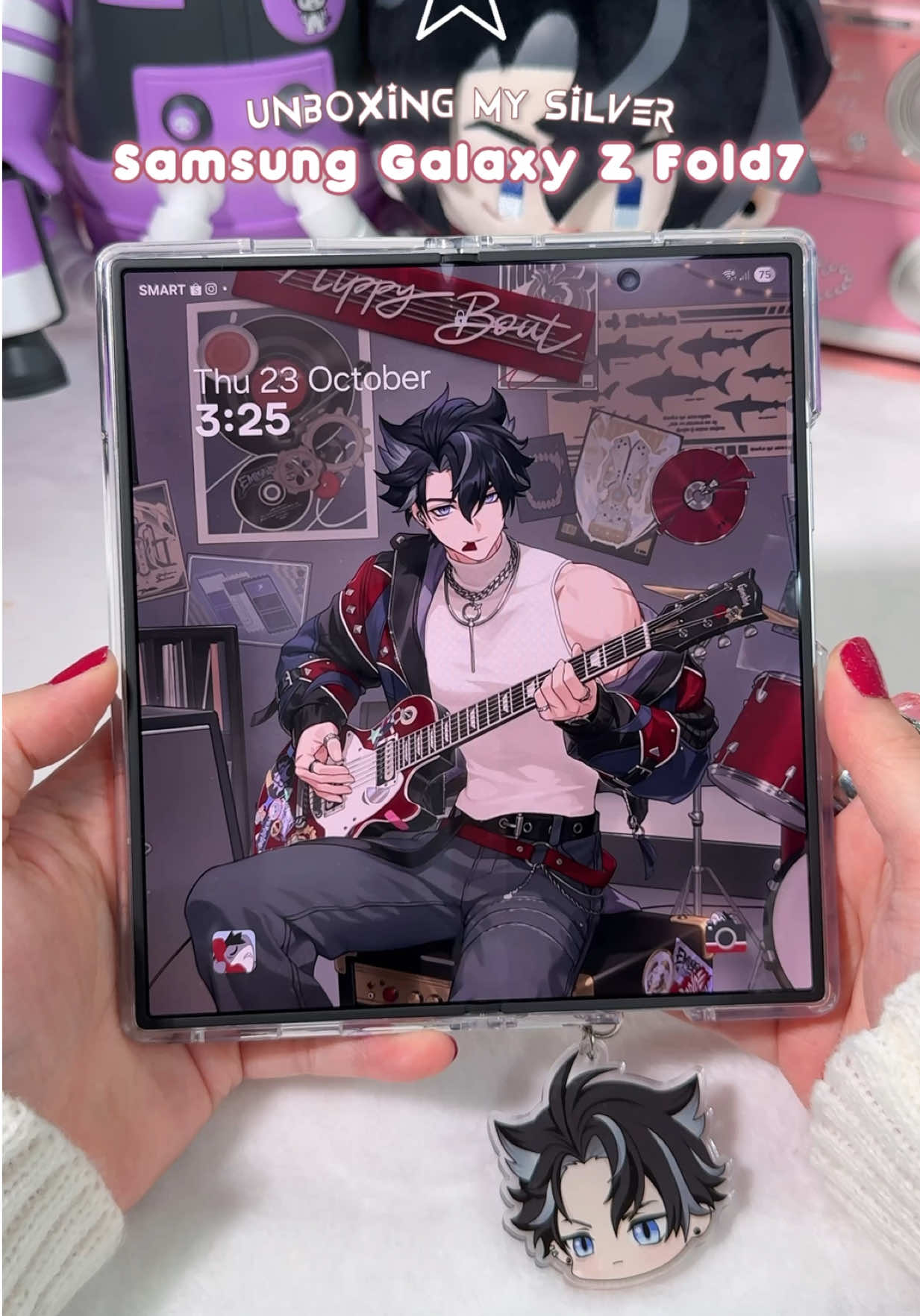 ❤️ unboxing my Galaxy Z Fold7 !! 🎸⛓️ I traded my Fold6 for the Fold7 to get the Samsung x Genshin Impact: Wriothesley limited edition accessory set 🐺✨ like yes…I literally upgraded my phone for that man~ certified Wriothesley s1mp behavior >;) I can’t wait to unbox it and lose my mind HAHAH 🤭 but FR, the second main reason I upgraded is because the cover and main screens are bigger than the Fold6! it’s perfect for me since I watch, game, multitask, and read manhwa + novels on my zfold. It’s thinner, lighter, and has that upgraded 200MP main camera, andd the new Snapdragon 8 Elite processor? this phone’s a powerhouse 😮‍💨🔥 played Genshin Impact and Honkai Star Rail at the end to show how smooth the gameplay is ♡ stay tuned for the Samsung x Wriothesley accessory set unboxing soon !! #galaxyzfold7 #wriothesley #GenshinImpact #samsung #genshin 