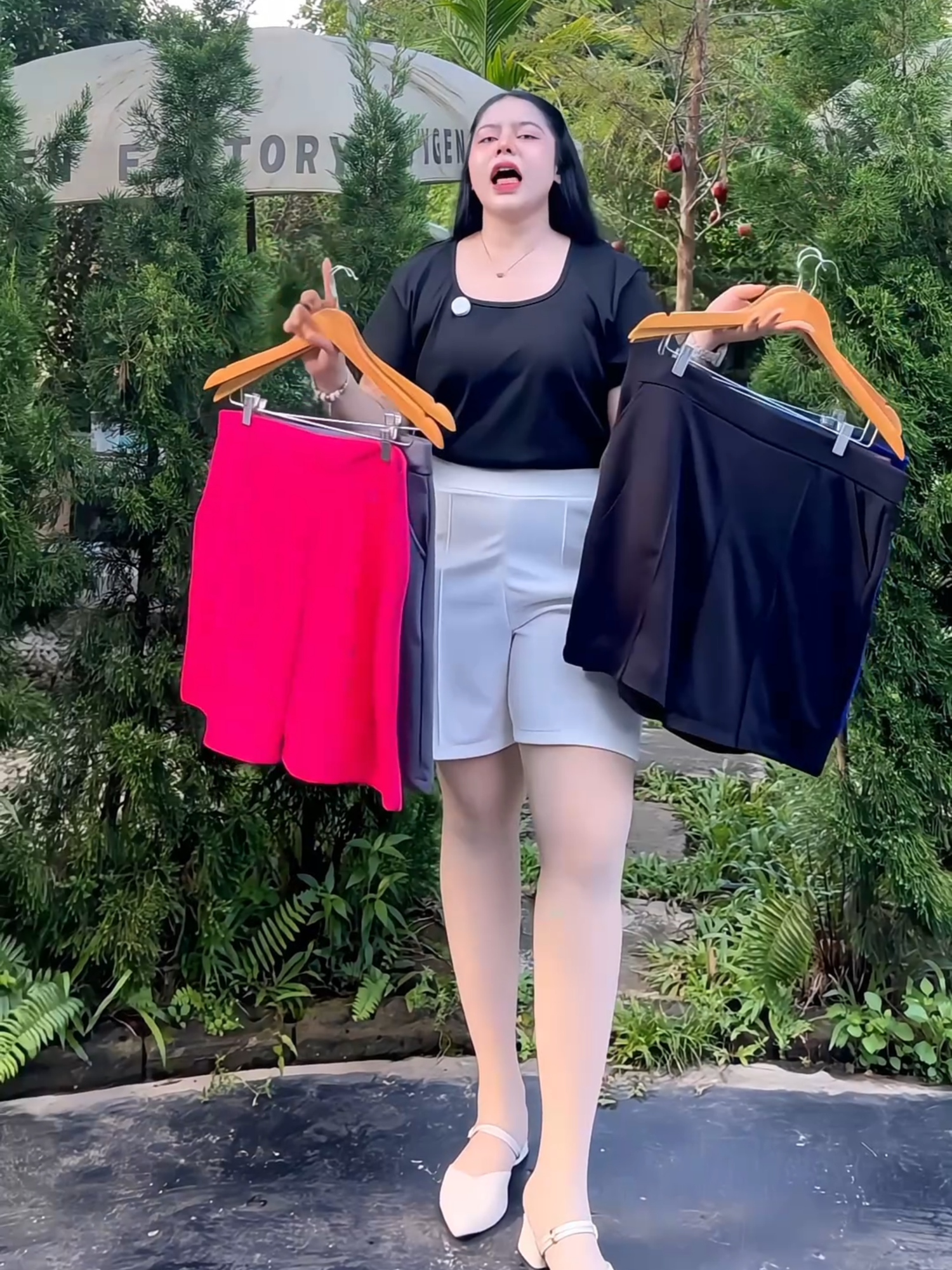 กางเกงขาสั้น ตีเกล็ดหน้า ผ้ายืด