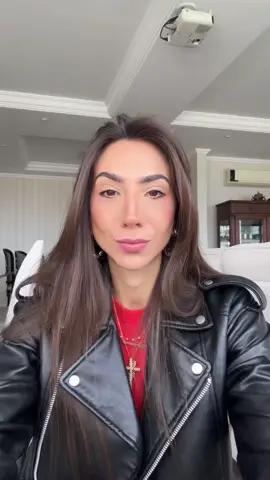 A pop of red pra hoje #fyp #foryoupage #outfit #officelife #rotina 