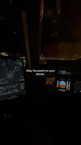 👤🔜👨‍✈️#avgeek #aviationlife #pilot #fyp #a320 