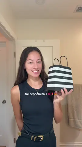 so excited to try all of these!  @Saie @Supergoop @sephora #haul #sephora #shoppinghaul #makeup #beauty 