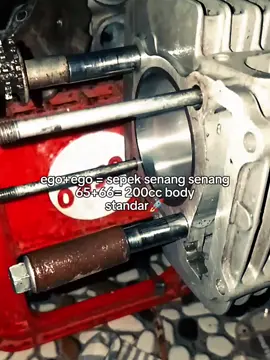 tampilan yang sama rasa mesin yang berbeda #fyp #vegadeprok🔥🚀 #4SEHAT5TP #sleeppengine200cc 