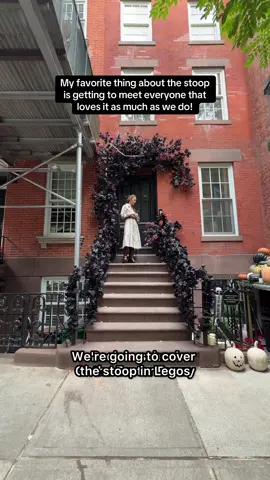 Thank you for showing the stoop so much love! 🙈💙🖤 @LEGO  #stoopandthecity #legobotanicals #halloweendecor #halloweeninspo #legohouse 
