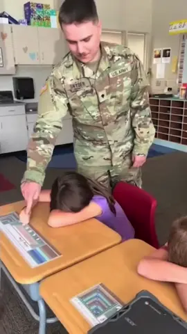 Soldiers return home to surprise their families after months apart! Emotional reunions, tears of joy, and the power of love. A moment of pure happiness and gratitude🫡❤️‍🩹#foryour #emotional #familytime #loveyou #soldier 
