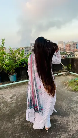 #foryoupage #foryoupage #tiktokbd #unfreezemyacount 