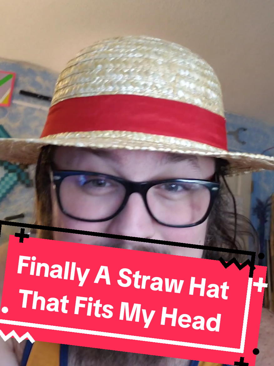 #greenscreen i finally have a strawhat that fits my massive head. #onepiece #onepiecetiktok #anime 