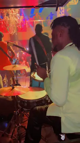 @MOD’SEN🤳🇸🇳 ✪ @Penda Events Prod ✪ @MOMO DIENG @Wally B. SECK @lickflow @Alpha Dieng @cheikhantandiaye10 @Leuz momo officiel 🎶🎶🎺🎺🎤 @Mouhamed faye batteur 🥁 @FANS CLUB_MOMO DIENG @221bussiness #momodieng #wallyseckofficiel #batterie #foryoupage #vogue 