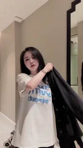 Đi ăn trứng nướng cũng phải quay 😆 #xhhhhhhhhhhhhhhhhhhhhhhh #moingaymotoutfit #ilovetiktok 