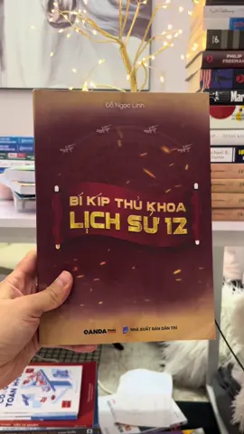 Bí kíp thủ khoa lịch sử sách đẹp chị Linh dạy hay mua sách được tặng kèm 10 đề ôn luyện cho 2k8 #2k8 #lichsu12 #bikipthukhoichsu #sachbikipthukhoalichsu #thulionchuyensachluyenthi 
