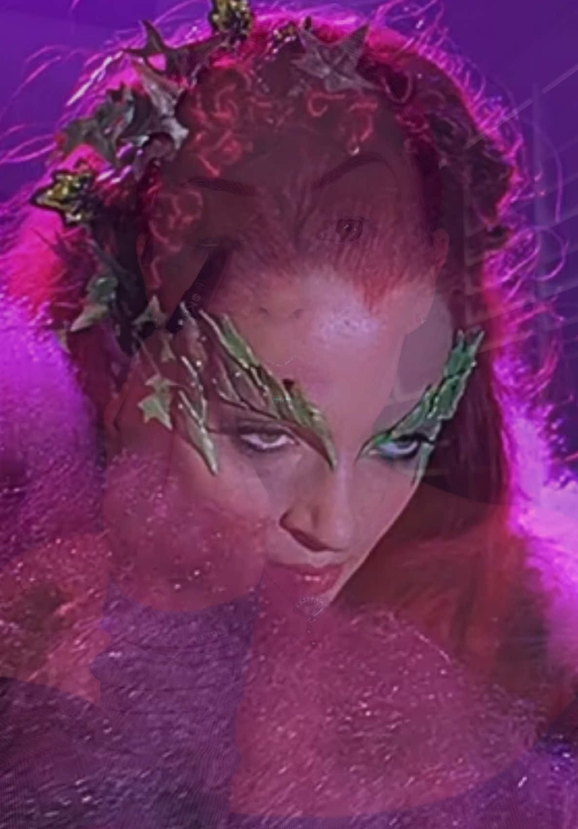 She’s poison ☠️ 🍃🧪 #poisonivy #halloweencostume #halloweenlook #poisonivycosplay #halloweenmakeup @Kirby kosmetics @lashbuddyofficial @NARS Cosmetics @Patrick Ta Beauty @Kylie Cosmetics  @🪭kris🕊️🥀🦇 