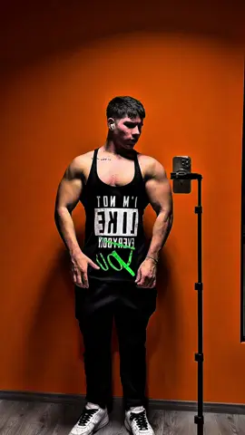 Petto e braccia wo❤️seguimi broo per vedere altri wo😇