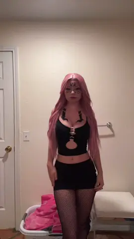 I’ll do this dance better justice when I’m not in heels 🗣️               #genderbend #cosplay #fyppp 