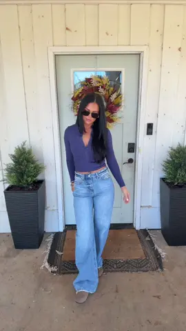 #jeans #OOTD #outfitinspo #fallfashion #fitcheck 