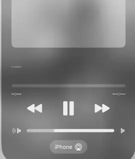 زايله الدنيا وزايل نعيمها 