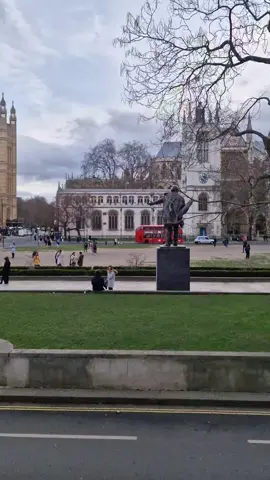 London❤️ #fyp #london #🇵🇰🇬🇧 #ukwale #tiktokviral 