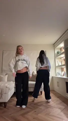 #dance #duo #throwitinacircle #viral #dancers 