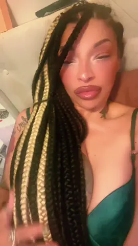 #fyp #issaggstamp💋 #twin