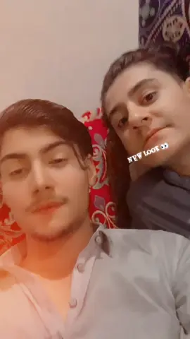 Zulfeee Lare... 👀🥹🫠| #tiktokpakistan🇵🇰 #newstyle #foryoupage #dontunderreviewmyvideo #follow | @✺✶╬PUKHTOON 404👑💪 @𝑵 𝑶 𝑴 𝑰 @🦅محسن روغانی✌️💯 