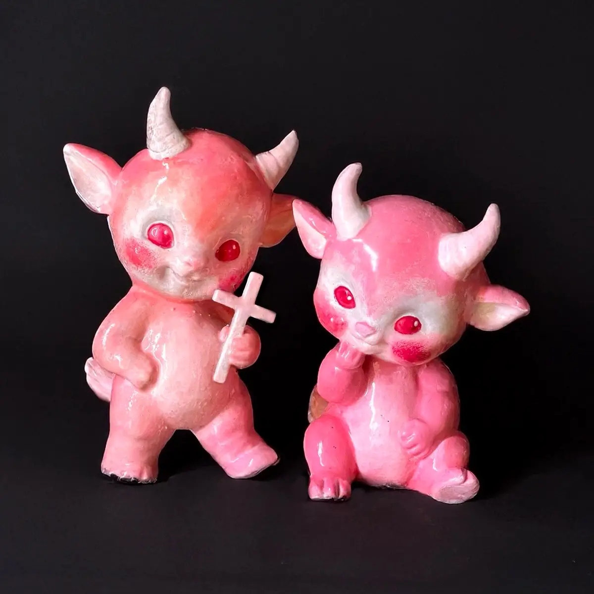 These are some handmade figurines I’ve recently made! Thinking about doing a preorder for them✨ #sculpture #art #artistsoftiktok #figurine #kitsch 