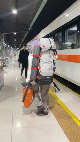 Another mountain, another story. Merbabu here we go 🫶🏻 #merbabu #mountain #fyp 