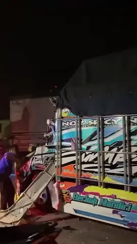 truk cabe jam terakhir🥀🥺#trukcabelaka🥀 #trukcabejamterakhir 