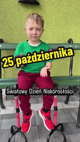 📍 25 października obchodzimy  Światowy Dzień Niskorosłości 💚 To ważna data, która ma na celu zwiększanie świadomości na temat niskorosłości oraz pokazanie, że osoby o niższym wzroście mogą - uczyć się, pracować, rozwijać pasje i spełniać marzenia tak samo jak każdy z nas 👌 Niskorosłość może mieć różne przyczyny  i odmiany, ale jedno jest pewne - wzrost nie definiuje wartości człowieka 💚 Dziś szczególnie promujemy akceptację, zrozumienie i Równe Szanse 💚 Jutro opowiem więcej o akcji „Zielono Mi”, dzięki której każdy z nas będzie mógł w prosty sposób okazać solidarność i wsparcie dla osób  o niedużym wzroście ☺️ A Ty - dołączysz do akcji? Pamiętasz na czym ona polega? Daj znać w komentarzu  #ŚwiatowyDzieńNiskorosłości #DwarfismAwarenessDay #67 #ZielonoMi #nieduzywojtek 