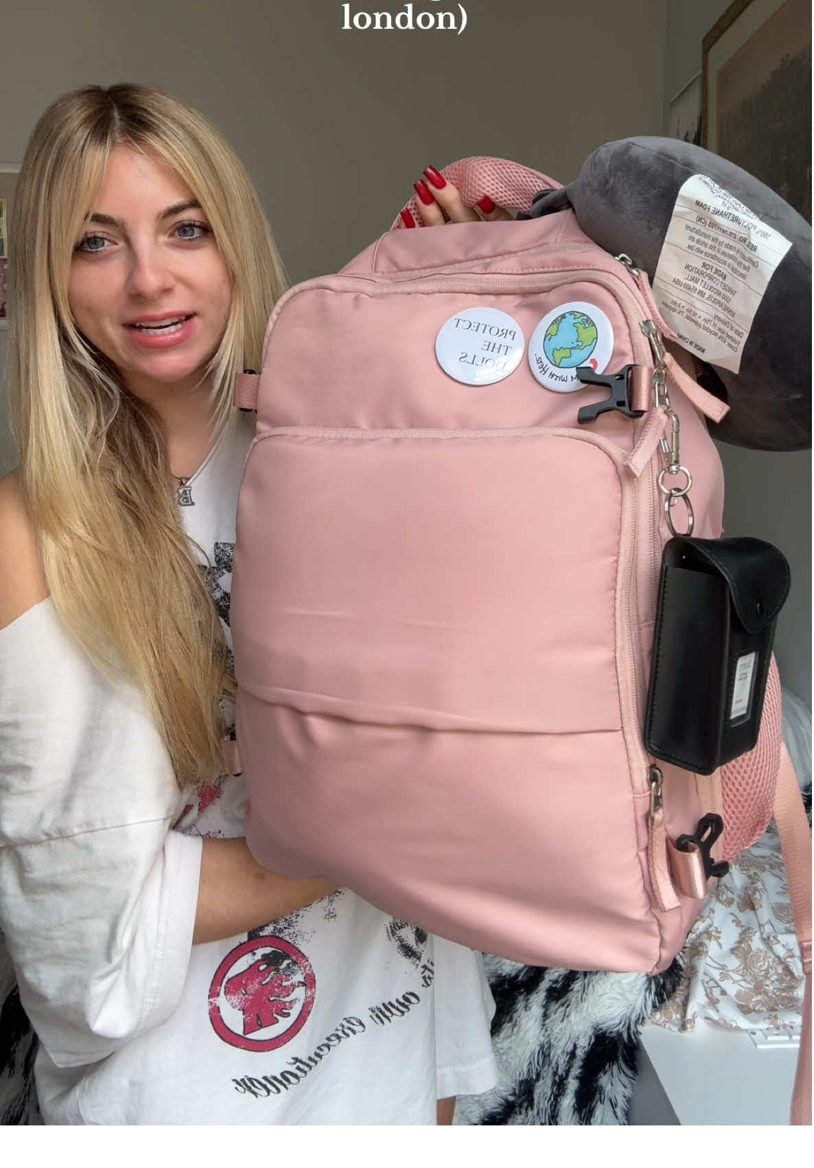 Thoughts on my pharmacy bag?😭 Leaving at like 6:30 otw to the gym before i goooo @marina #travel #travelbag #ocd #flyingbag @laneige_us @SHOP IQBAR @Airborne_us @Beats by Dre @touchland @The Housemaid 