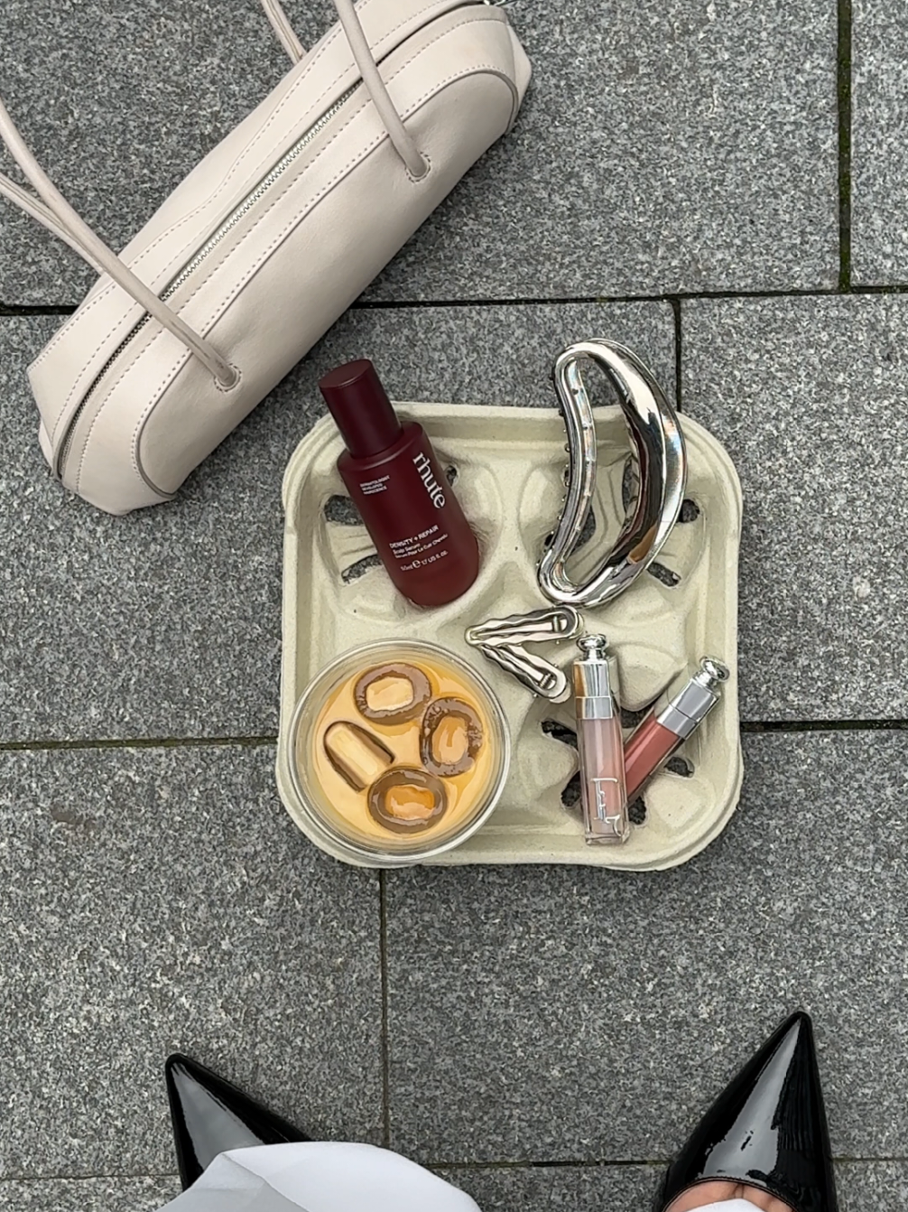 your coffee order is simple, but not as simple as our 16 active ingredient formulated rhute scalp serum ✨ only available at rhutehair.com 🎀 #rhute  #dermatologistrecommended  #hairthinning  #hairserum  #haircareproducts 