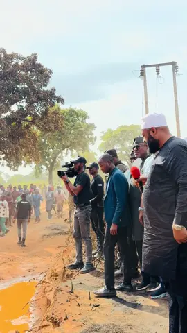 The farmer Governor Umaru Mohammed Bago  at Esa Community in Katcha Local Government Area to sympathize with the people over the recent tanker explosion. May Allah forgive the departed souls and grant them eternal rest. For those receiving treatment in the hospital, may Allah bless them with a speedy recovery. Ameen. #reels #fypシ #reelsvideoシ #reelsfypシ #reelschallenge    
