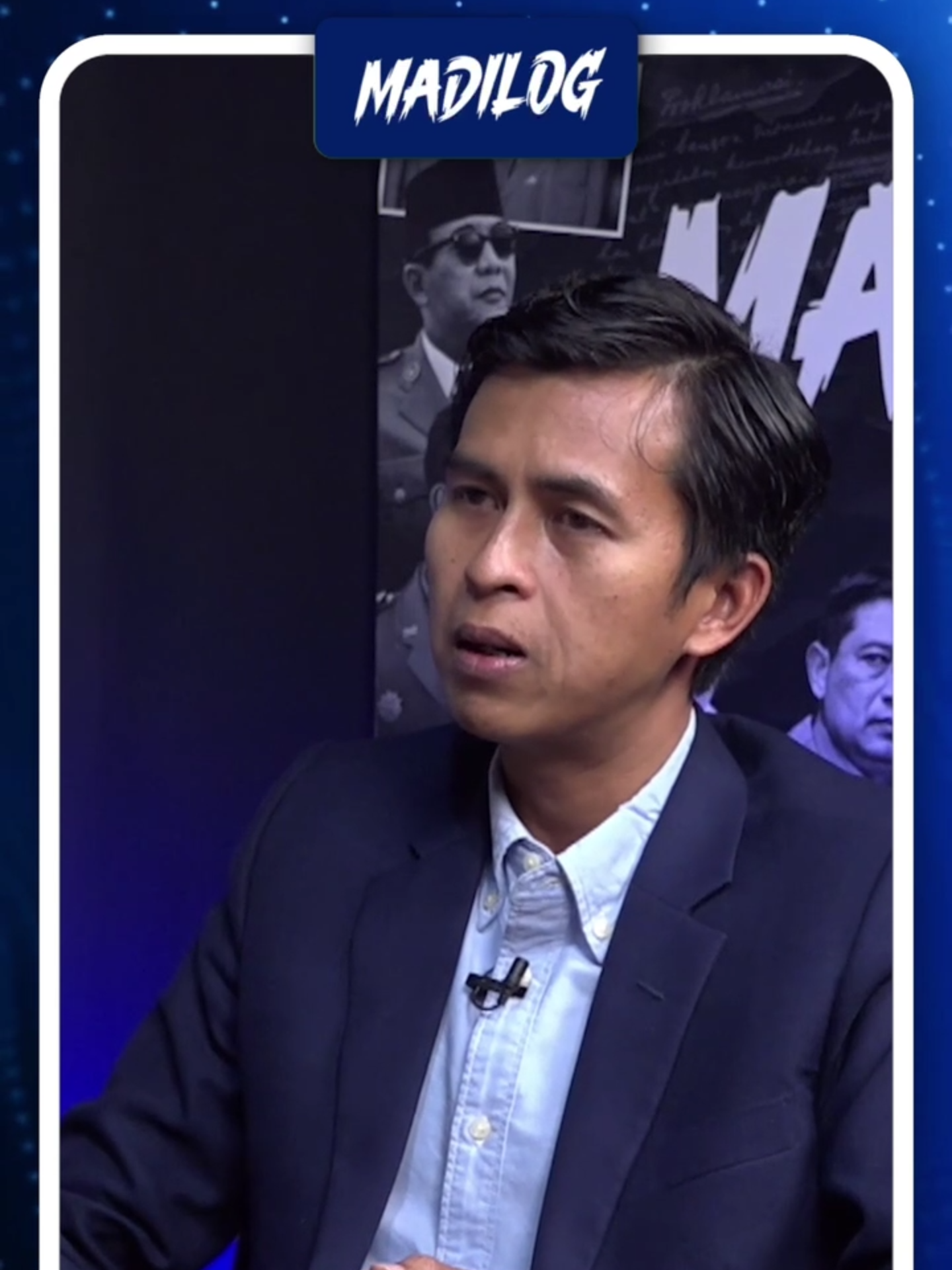 DEDI KURNIA SYAH: GIBRAN TAK DIANGGAP Hasil survei nasional Indonesia Political Opinion (IPO) menunjukan bahwa tingkat kepuasan publik terhadap kinerja Wakil Presiden Gibran Rakabuming Raka hanya 29 persen.  Angka itu terpaut jauh dari tingkat kepuasan publik terhadap kinerja Presiden Prabowo Subianto yang mencapai 67 persen. Kenapa tingkat kepuasan antara presiden dan wakilnya bisa begitu jomplang? Apa penyebabnya? Podcast Madilog Forum Keadilan berikut ini mengupas pertanyaan tersebut secara kritis dan mendalam langsung dari Direktur Eksekutif IPO Dedi Kurnia Syah.* Host: Margi Syarif - Jurnalis Senior Narasumber: Dedi Kurnia Syah - Direktur Eksekutif Indonesia Political Opinion (IPO) #gibran #wakilpresiden #prabowosubianto #surveiipo #politikindonesia #podcastmadilog #forumkeadilan #wapresri #prabowosubianto #kepuasanpublik #analisispolitik #jokowi #margisyarif #dedikurniasyah