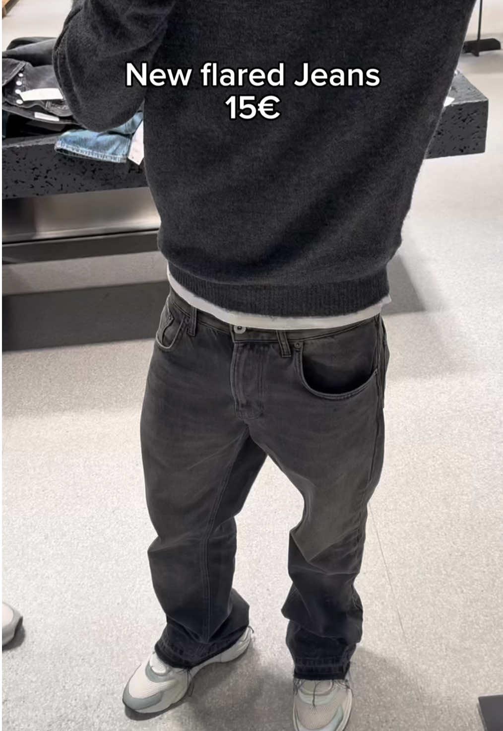 New Flared Jeans 🔝                                                                          -                                                                                                         -                                                                                                      -                                                                                                 #parati #fyp #flaredjeans #gallerydept #jeans 