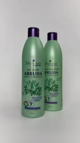 🪮 Adeus, piolhos! 👋 Nosso Shampoo de Arruda é o aliado natural que ajuda a eliminar piolhos e lêndeas, deixando o couro cabeludo limpo, protegido e com sensação de frescor 🌿✨ 💚 Fórmula com extrato de arruda — poderosa ação purificante e calmante. Ideal para uso em toda a família! 👨‍👩‍👧 #shampoopiollo #shampoodearruda #piolho #tratamentonatural #cabelolimpo #cuidadocapilarnatural #arruda #fimdospiolhos 