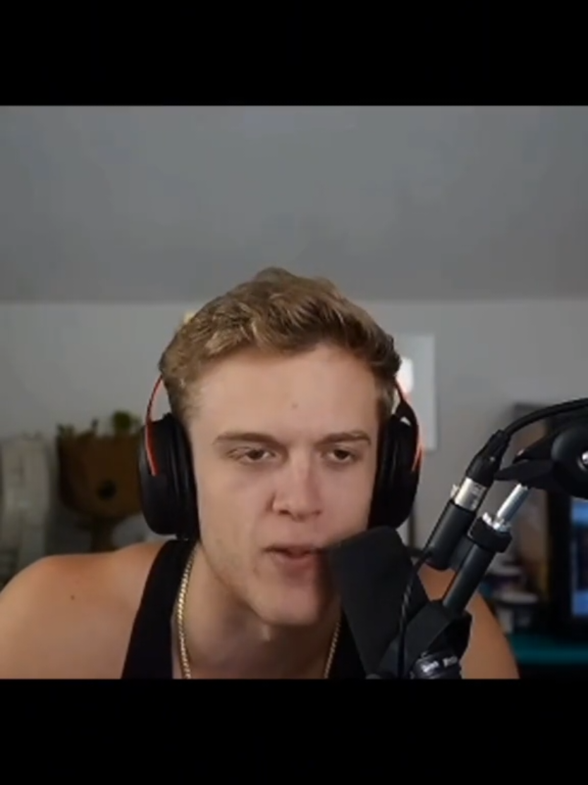 Joe Bartolozzi fails Brightside riddles #joebartolozzi #JoeBartolozzi #joebartolozziedit #twitchclips #joebartolozziclips 