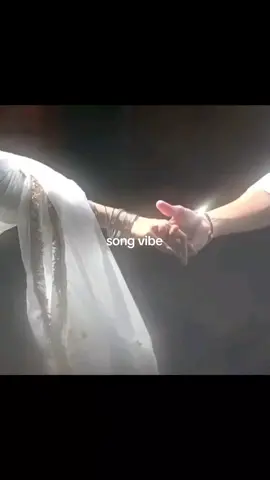 I get this vibe when the song plays🤍🌹#india #vibes#song  #maulameremaula #fyd 