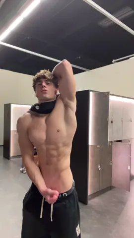 ik i look bad #gym #GymTok #heidarslayer #gymshark #17 