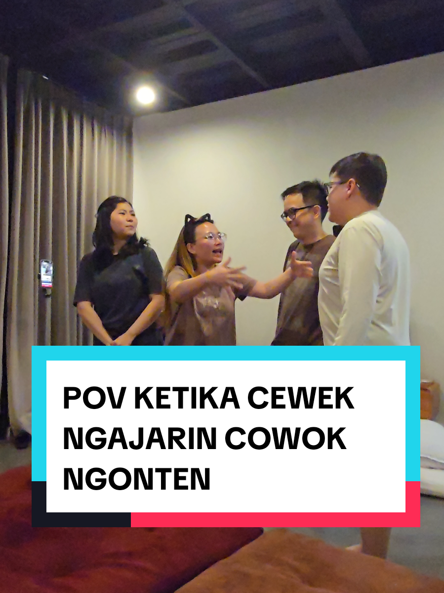 Untung mental cowok nya kuat di ajar sama cewek cewek galak dan kesabaran setipis tissue 😂 coba kalo kalian yg jadi cowok ny gimana gess??  #behindthescenes #videolucu #ngakak #funnyvideos #fyp 