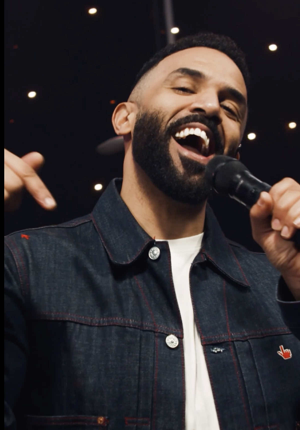 Rendezvous 💛 ’the gift that keeps giving’ live with my band 😮‍💨💫❤️ Can’t wait to perform this again for the Born To Do It 25th anniversary shows next year 🥹 #Live #BornToDoIt 