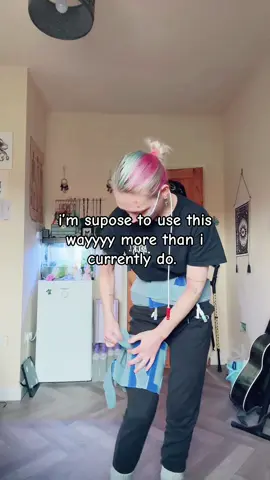 to answer the common questions I get about this brace, no you can’t order it online. It is custom built to fit the person, if you’re struggling with your hips you shouldn’t put a brace like this on without seeking medical advice, because using this brace without the correct medical input can make your situation far worse. mine is to help my hip with stability because I have EDS and hip dysplasia and I’m waiting for surgery. My hip at the moment has been stuck in a partial dislocation since yesterday evening so nearly 24 hours now, and I put this on to help relieve some pain. 