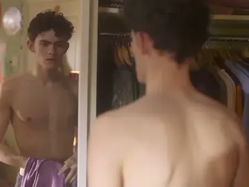 I wanna better body #heartstopper #joelocke #kitconnor #fyppppppppppppppppppppppp #foryoupage @TikTok en español @TikTok @TikTok UK 